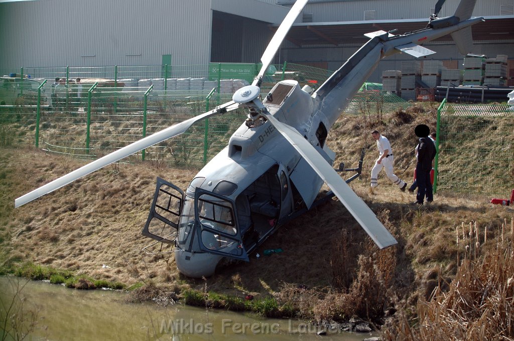 Hubschrauber abgestuerzt Ahrweiler Gelsdorf P05.JPG